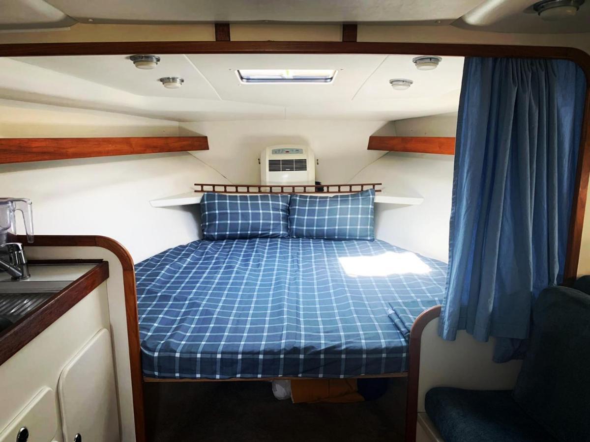 Cozy Private Two Rooms Yacht In Barcelona With Free Parking Sant Adria de Besos Εξωτερικό φωτογραφία