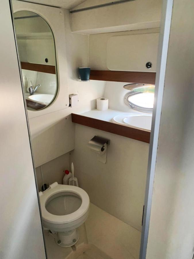 Cozy Private Two Rooms Yacht In Barcelona With Free Parking Sant Adria de Besos Εξωτερικό φωτογραφία
