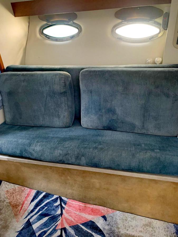 Cozy Private Two Rooms Yacht In Barcelona With Free Parking Sant Adria de Besos Εξωτερικό φωτογραφία