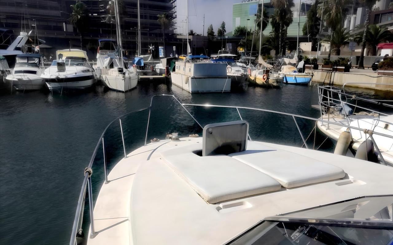 Cozy Private Two Rooms Yacht In Barcelona With Free Parking Sant Adria de Besos Εξωτερικό φωτογραφία